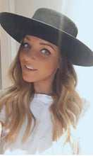 Load image into Gallery viewer, Spanish Riding Hat - Fur Felt