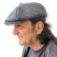 Load image into Gallery viewer, Black newsboy cap made of Shetland wool twill by Carlisle Hats, featuring a classic rounded crown and adjustable fit.