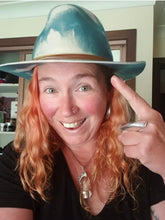 Load image into Gallery viewer, Carlisle Hats Woodstock Street Fedora in gray marble dye, stylish fedora with a wide brim and classic design.