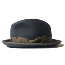 Load image into Gallery viewer, Carlisle Hats Elwood Grey Fedora with small brim, stylish men's hat made of durable felt material.