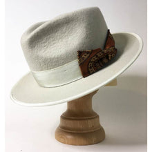 Load image into Gallery viewer, Carlisle Hats Camden 6.5 Stone D fedora made of merino wool felt, featuring a classic brim and stylish design.