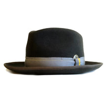 Load image into Gallery viewer, Grey Carlisle Hats Camden Street Fedora with a classic fedora style, featuring a wide brim and a stylish band.