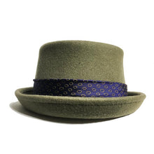 Load image into Gallery viewer, Carlisle Hats Pork Pie Fawn B, a stylish beige pork pie hat with a narrow brim and band detail, made of felt material.